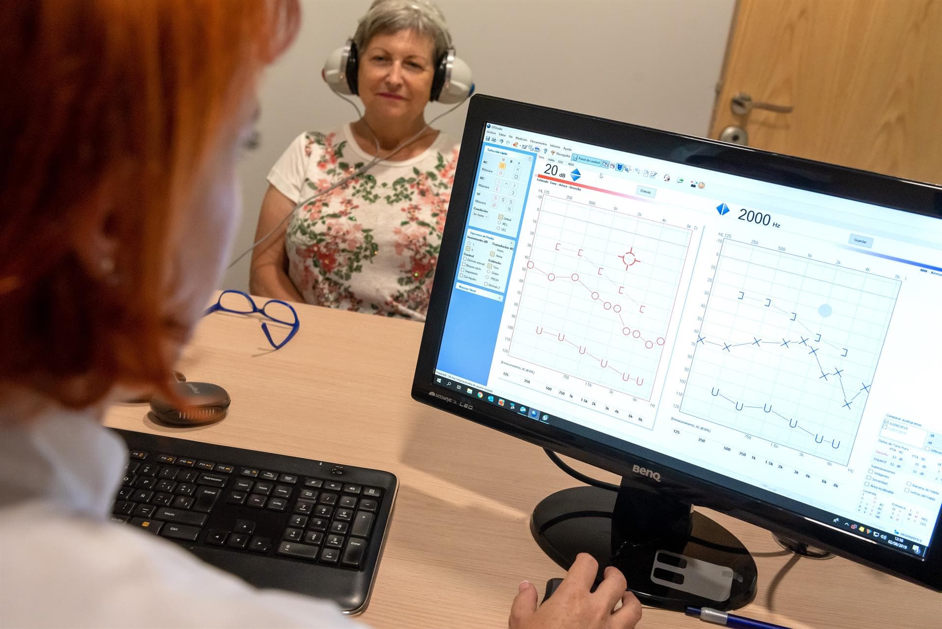 Mantenimiento y reparación de audífonos