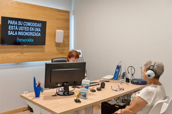 Servicios de calidad en nuestros centros auditivos