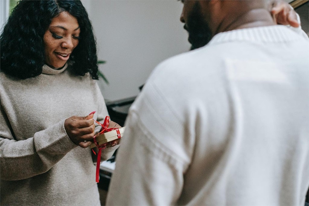 ¿Por qué regalar audífonos en Navidad? ¡Regale salud!